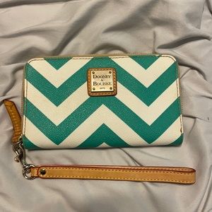 Dooney & Bourke 1975 Chevron Wallet